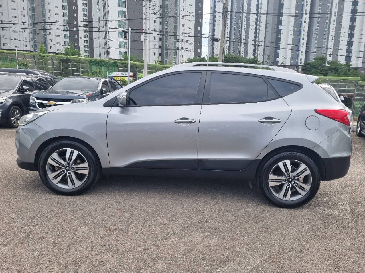 Used Korean vehicle on a dealer lot in South Korea