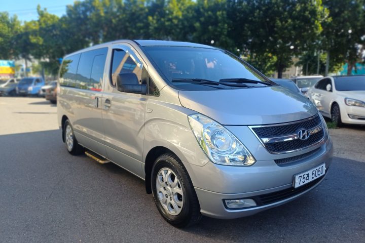 Hyundai Grand Starex (H-1) for West African Transport Fleets: What Korean Auctions Know That HiAce Buyers Are Missing