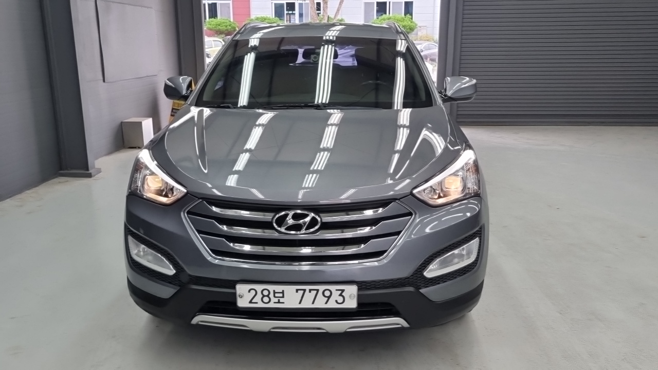 Used Korean vehicle on a dealer lot in South Korea
