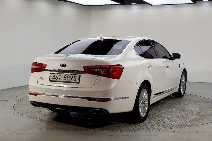 Reading Korean Vehicle History Reports: The Importer’s Complete Guide to CarHistory, AutoEvaluation, and Accident-Record Red Flags